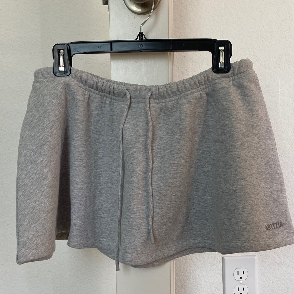 Aritzia Heather Gray Lounge Shorts